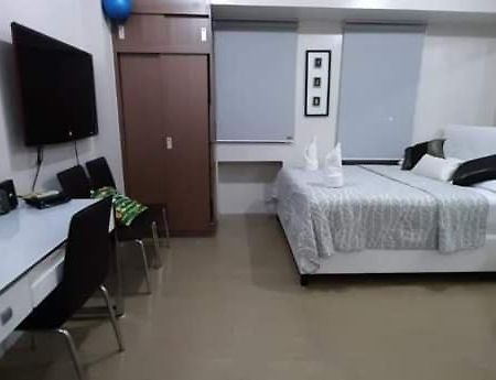 Zg-150Newport Apartment Manila Exterior foto