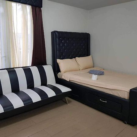 Zg-150Newport Apartment Manila Exterior foto